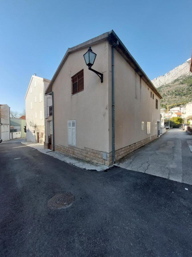 Story Appartement Baška Voda Buitenkant foto