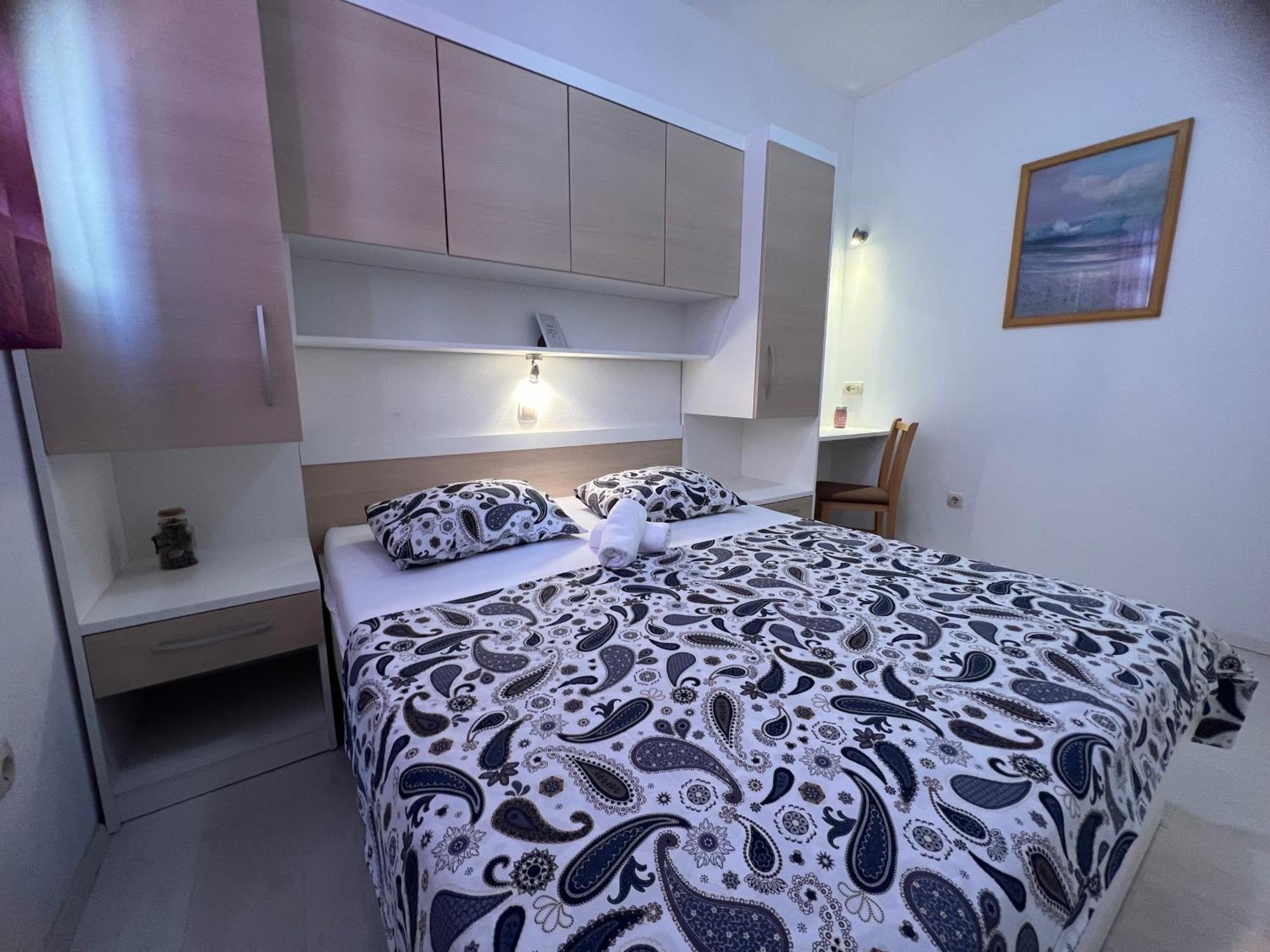 Story Appartement Baška Voda Buitenkant foto