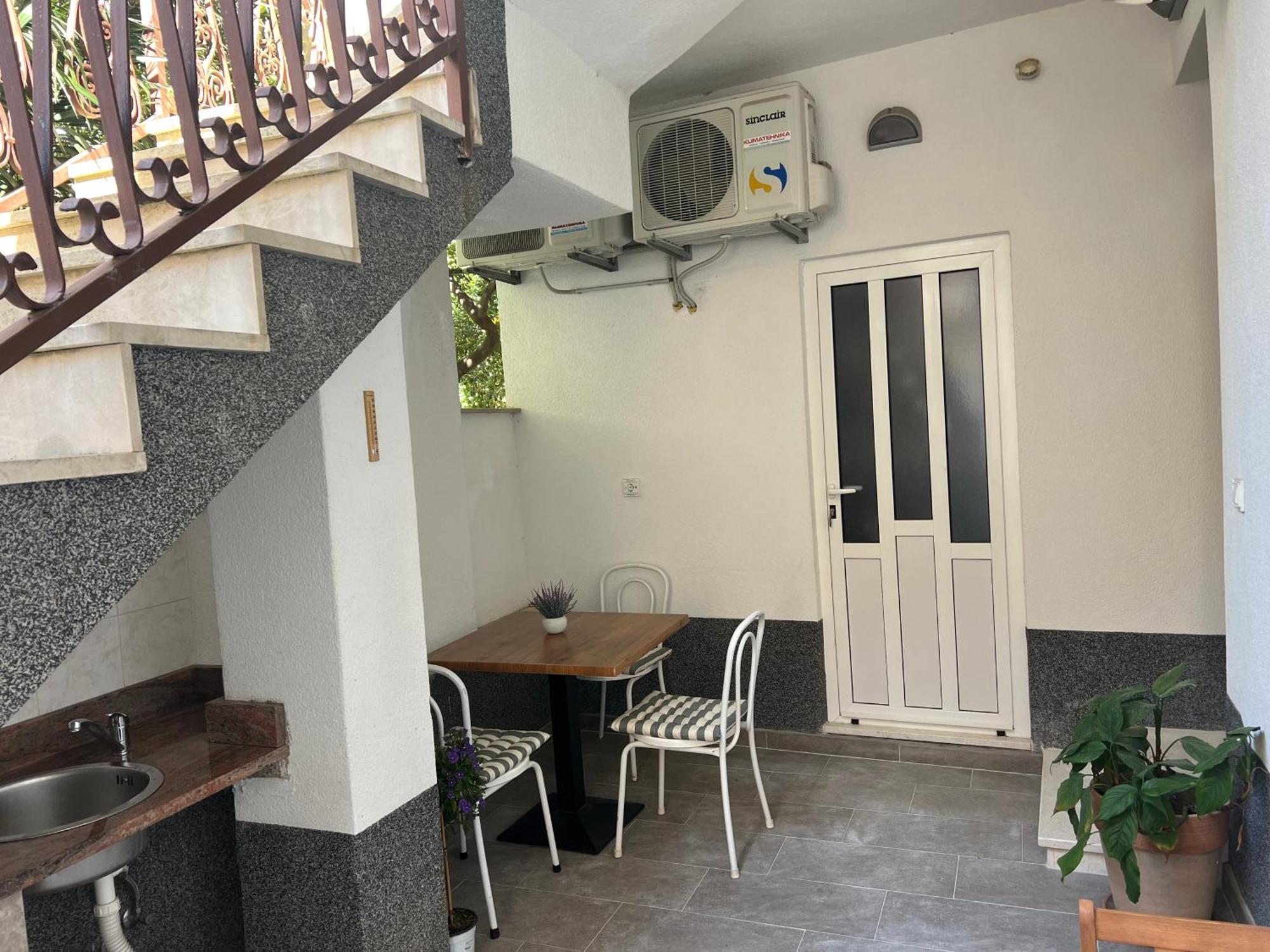 Story Appartement Baška Voda Buitenkant foto